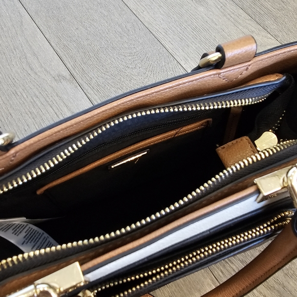 Aldo Crossbody Bag - Picture 5 of 5